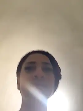 Snapshot of flore-cita chatting on 10-01-25, 02:06 flore-cita online show from 10-01-25, 02:06