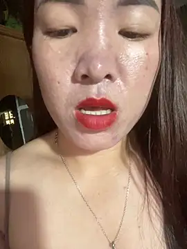 Luna-ass online show from 12-18-25, 01:11