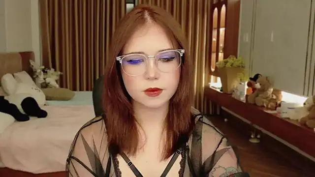 Snapshot of Lilith_Bonheur chatting on 05-13-26, 08:27 Lilith Bonheur online show from 05-13-26, 08:27
