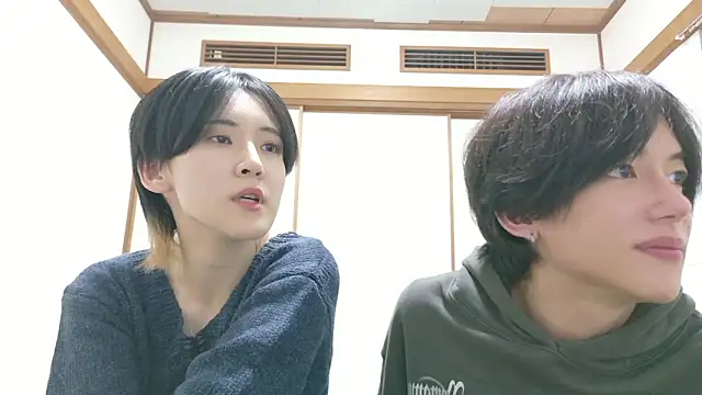 Snapshot of komei_abe chatting on 10-24-25, 03:30 komei abe online show from 10-24-25, 03:30