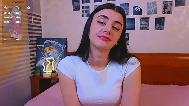 MelanieMooor online show from 01-16-26, 05:06