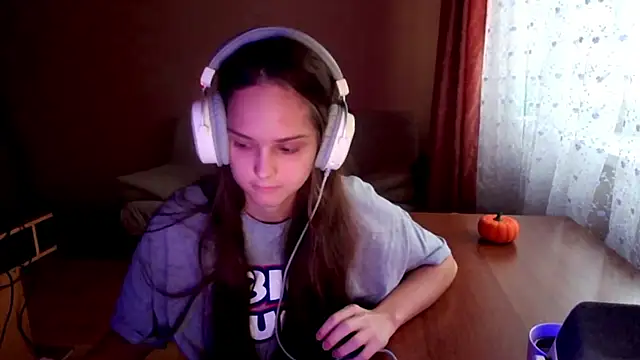 SharybbFace online show from 09-18-25, 03:14