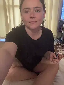 Snapshot of Mia_Winters chatting on 04-10-26, 04:33 Mia Winters online show from 04-10-26, 04:33