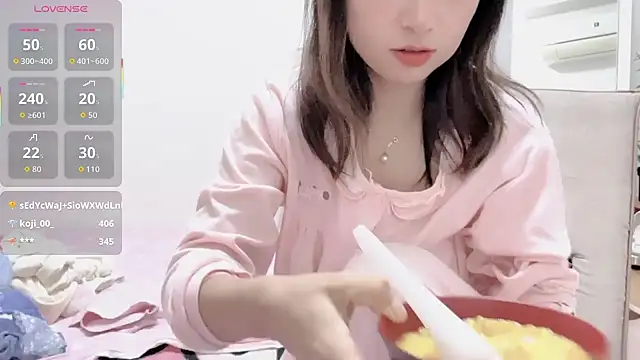 RIjiejie2 online show from 10-17-25, 09:50