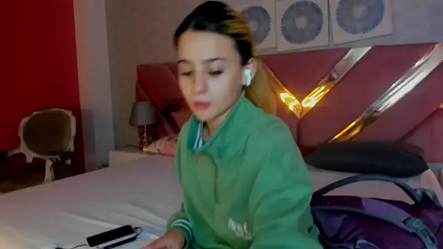 Snapshot of ChloeLaurentt chatting on 12-16-25, 12:43 ChloeLaurentt online show from 12-16-25, 12:43