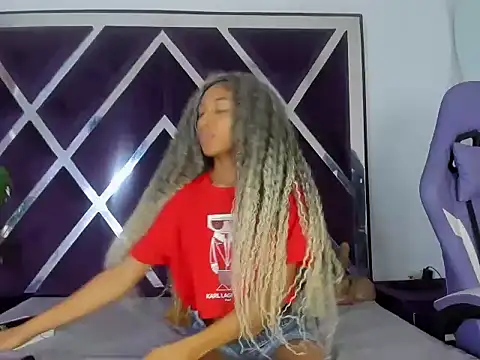 angelkyraasm online show from 04-11-26, 01:15