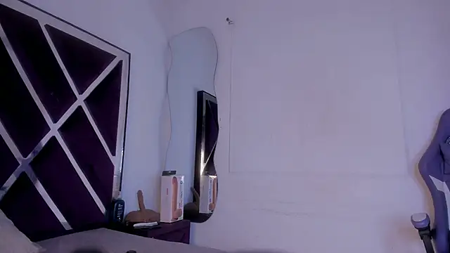 angelkyraasm online show from 04-15-26, 01:18