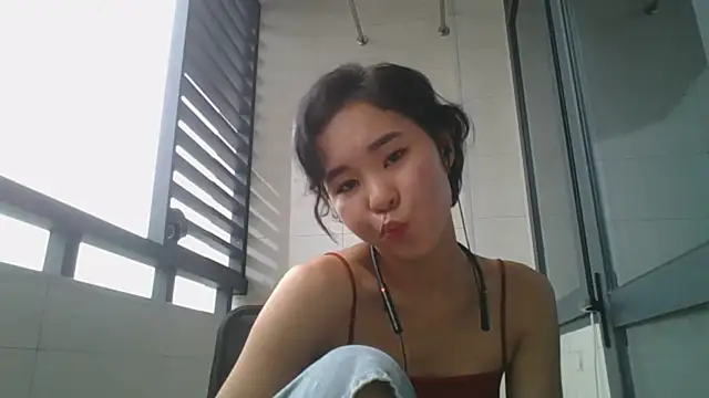 JennyCarpenter online show from 10-04-25, 12:08