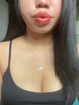 Snapshot of Rose-babyx chatting on 05-11-26, 02:17 Rose-babyx online show from 05-11-26, 02:17