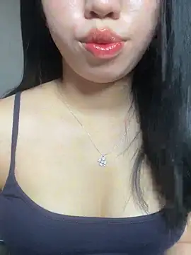 Snapshot of Rose-babyx chatting on 05-17-26, 03:04 Rose-babyx online show from 05-17-26, 03:04