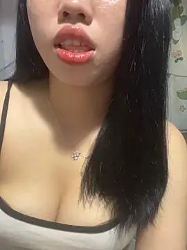 Snapshot of Rose-babyx chatting on 05-23-26, 12:53 Rose-babyx online show from 05-23-26, 12:53