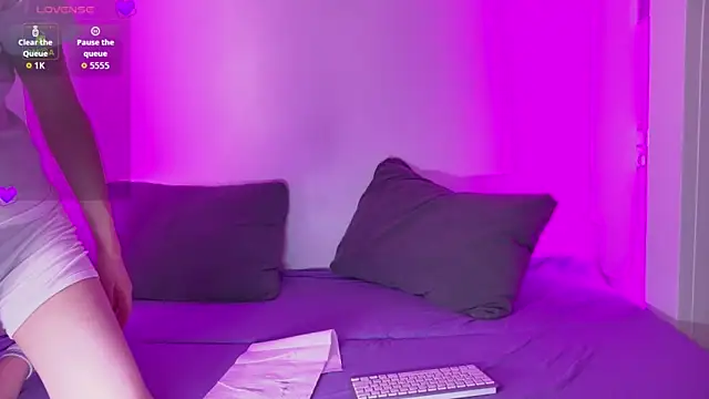 HeejinWang online show from 03-28-26, 09:36