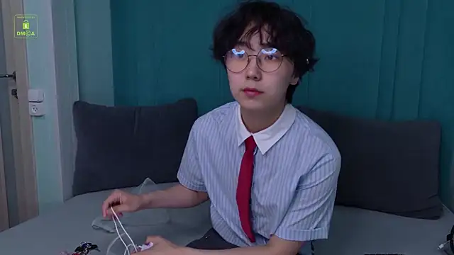 Snapshot of HeejinWang chatting on 07-09-26, 10:19 HeejinWang online show from 07-09-26, 10:19