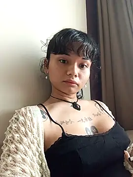 estradiolist online show from 04-17-26, 01:08