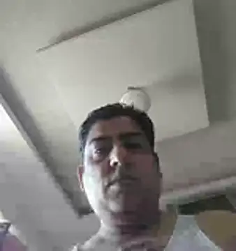 Snapshot of Love40777 chatting on 06-26-26, 11:14 Love40777 online show from 06-26-26, 11:14