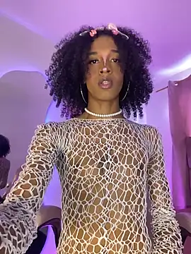 Mia royal online show from 03-17-26, 07:39