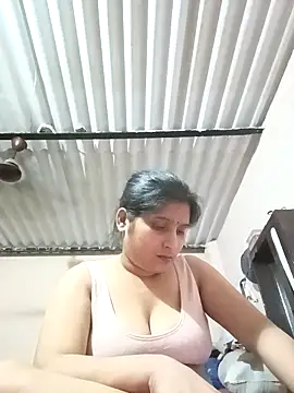 aliya-jaan71 online show from 04-28-26, 08:25