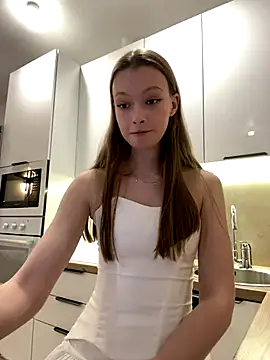 FriendlyFire 18 online show from 09-30-25, 05:51