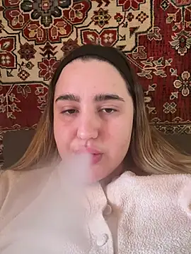 Snapshot of marouska_official chatting on 02-11-26, 11:37 marouska official online show from 02-11-26, 11:37