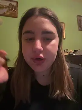 Snapshot of marouska_official chatting on 02-14-26, 06:04 marouska official online show from 02-14-26, 06:04