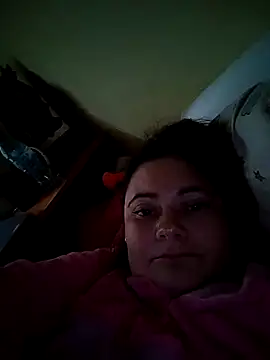 Snapshot of Flacara100 chatting on 10-16-25, 03:24 Flacara100 online show from 10-16-25, 03:24