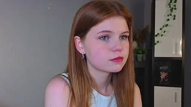 Snapshot of pielittle chatting on 09-26-25, 04:05 pielittle online show from 09-26-25, 04:05