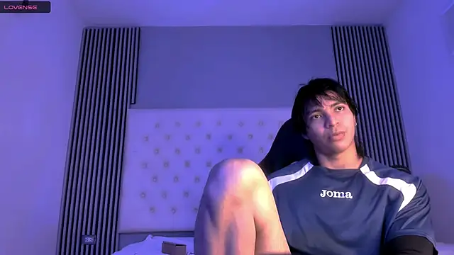 toji luxxer online show from 11-19-25, 08:31