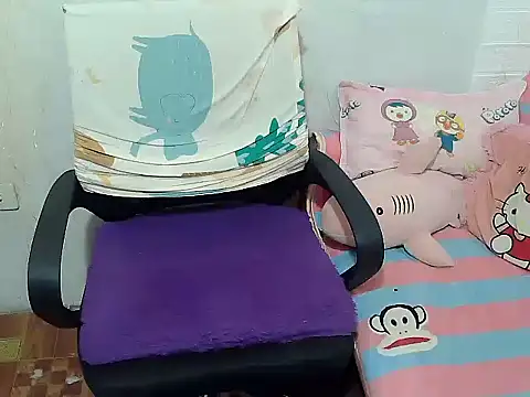 Snapshot of SexyCathy03 chatting on 12-05-25, 05:27 SexyCathy03 online show from 12-05-25, 05:27