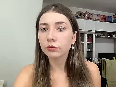 Snapshot of Felvane chatting on 11-01-25, 07:38 Felvane online show from 11-01-25, 07:38