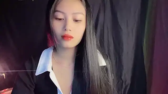 Lyly4757 online show from 10-09-25, 11:03