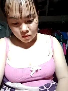 emilyzz online show from 05-12-26, 02:47