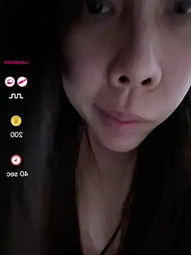 Snapshot of qianhan_x chatting on 06-13-26, 03:10 qianhan x online show from 06-13-26, 03:10