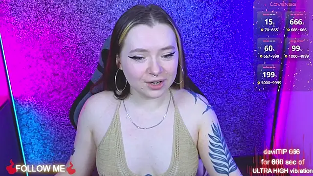 Snapshot of CarolinaReaperr chatting on 11-05-25, 10:48 CarolinaReaperr online show from 11-05-25, 10:48