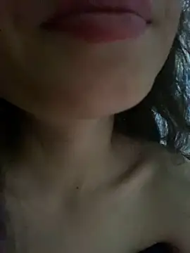 Snapshot of Bella_sexy98 chatting on 10-06-25, 01:25 Bella sexy98 online show from 10-06-25, 01:25