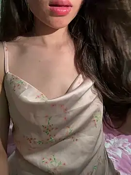 Bella sexy98 online show from 05-18-26, 03:07