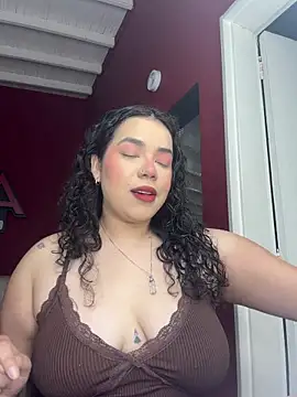 krisstenSantos online show from 12-18-25, 12:33