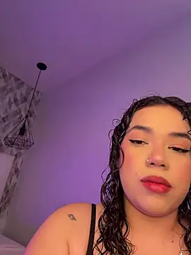 krisstenSantos online show from 04-07-26, 01:44