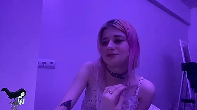 PinkVampire online show from 10-26-25, 09:42