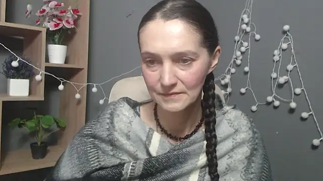 TayaFinch online show from 02-05-26, 01:27