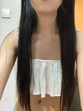 qiqi x online show from 07-04-26, 01:17