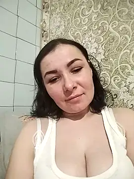 Snapshot of Mia24Blove chatting on 03-06-26, 04:36 Mia24Blove online show from 03-06-26, 04:36