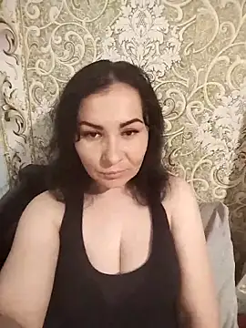 Snapshot of Mia24Blove chatting on 05-04-26, 05:53 Mia24Blove online show from 05-04-26, 05:53