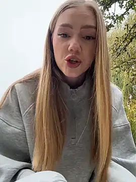 MilaMoone online show from 11-09-25, 10:46