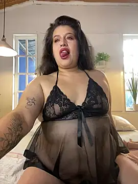 Snapshot of Andrea_secret_ chatting on 06-02-26, 02:41 Andrea secret online show from 06-02-26, 02:41