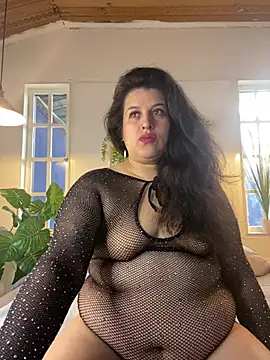 Snapshot of Andrea_secret_ chatting on 06-05-26, 02:23 Andrea secret online show from 06-05-26, 02:23