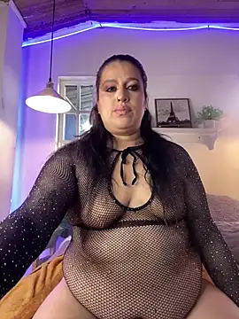 Snapshot of Andrea_secret_ chatting on 06-10-26, 02:27 Andrea secret online show from 06-10-26, 02:27
