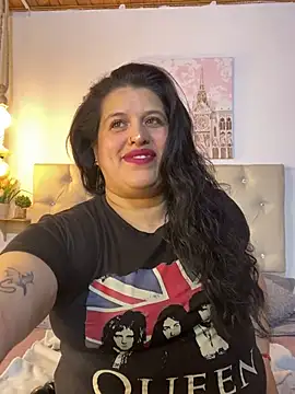 Snapshot of Andrea_secret_ chatting on 07-05-26, 02:24 Andrea secret online show from 07-05-26, 02:24