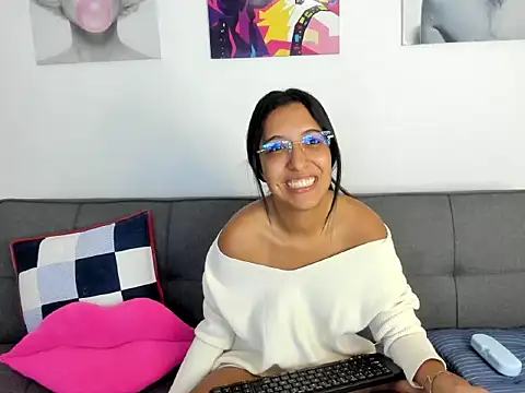 Valerygomez02 online show from 03-18-26, 06:44