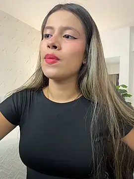 Snapshot of EMILIIA_RICHTER__ chatting on 06-12-26, 03:38 EMILIIA RICHTER online show from 06-12-26, 03:38