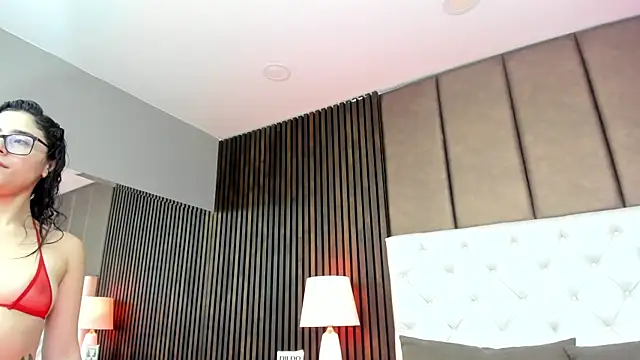 Snapshot of SamyySwet chatting on 11-18-25, 07:51 SamyySwet online show from 11-18-25, 07:51